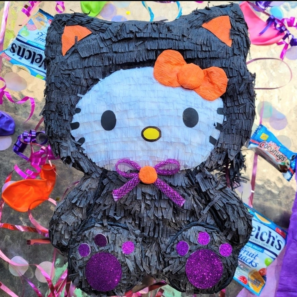 Hello kitty Halloween Mini Piñata black cat spooky